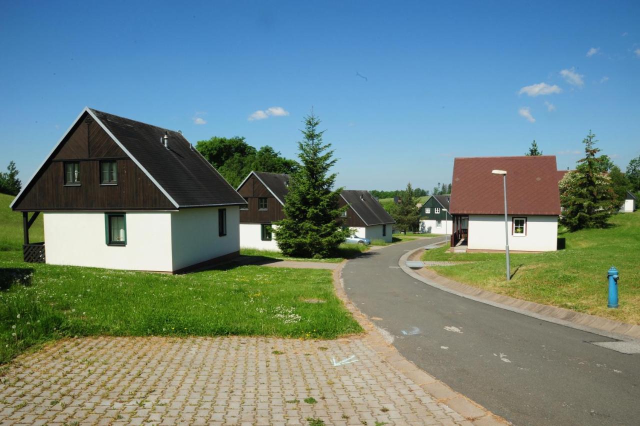 Ctyricitka Na Stastnem Kopci Villa Černý Dŭl Ngoại thất bức ảnh